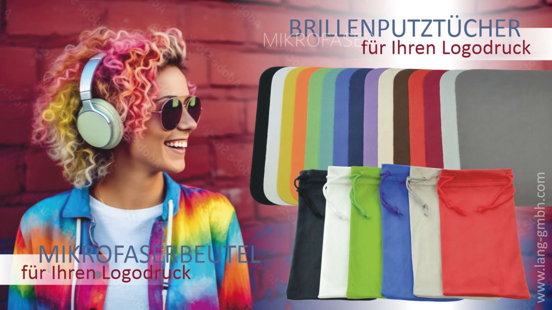 Eine lächelnde Person mit lockigem Haar und Sonnenbrille trägt eine bunte Jacke. Neben ihr liegen Mikrofasertücher und -beutel in verschiedenen Farben. Der deutsche Text wirbt für Brillenputztücher und Mikrofaserbeutel für den Logodruck.